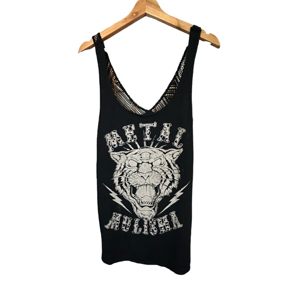 Metal Mulisha tank ton with see thru crochet back. Size Medium